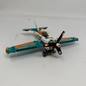 LEGO Technic Race Plane 42117 2-in-1 Aerobatic Aircraft Teal Orange White 154pc